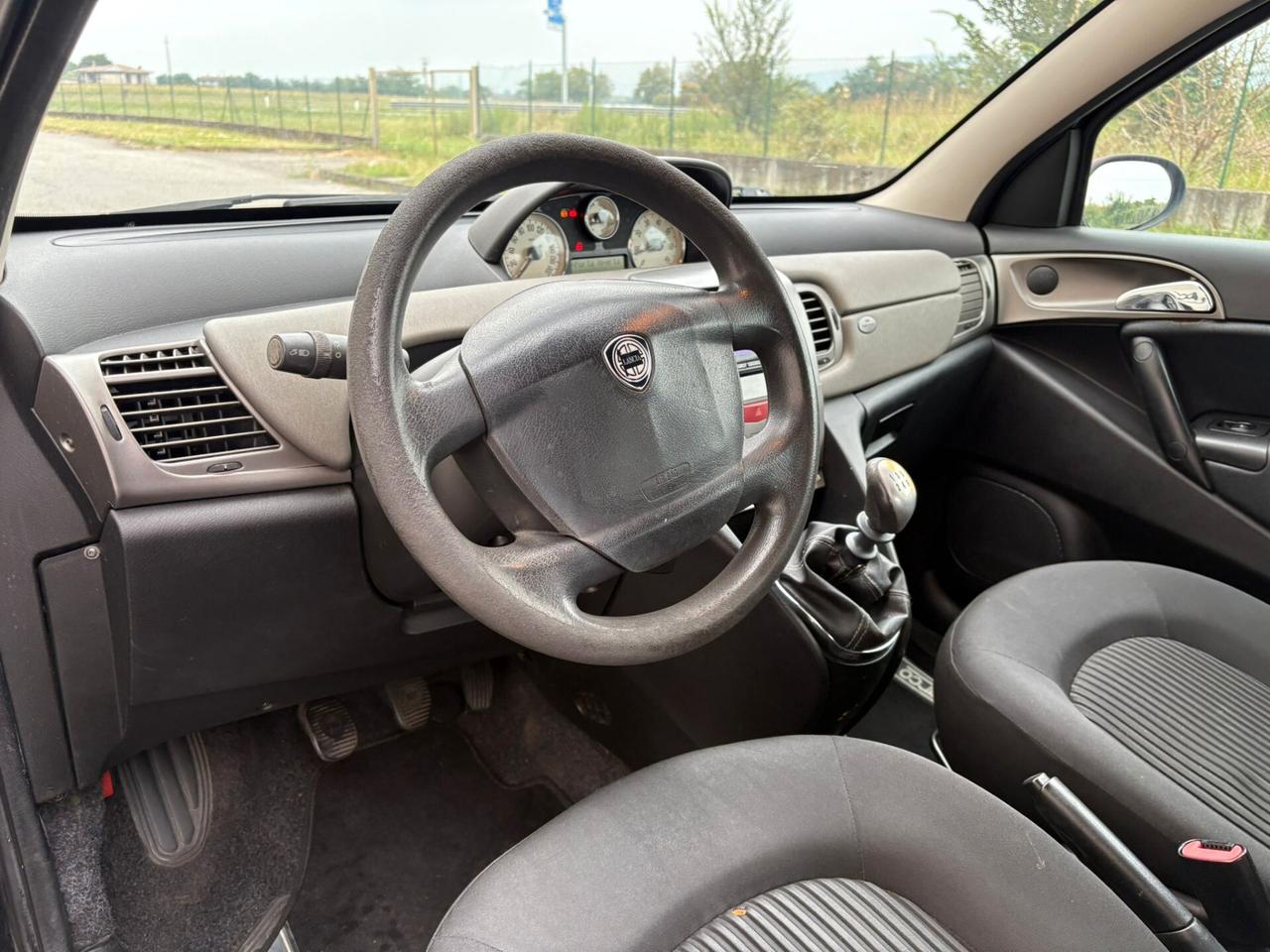 Lancia Ypsilon 1.2 Benzina 60cv NEOPATENTATI