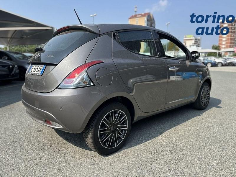 Lancia Ypsilon 1.0 FireFly 70cv S&S Hybrid GOLD
