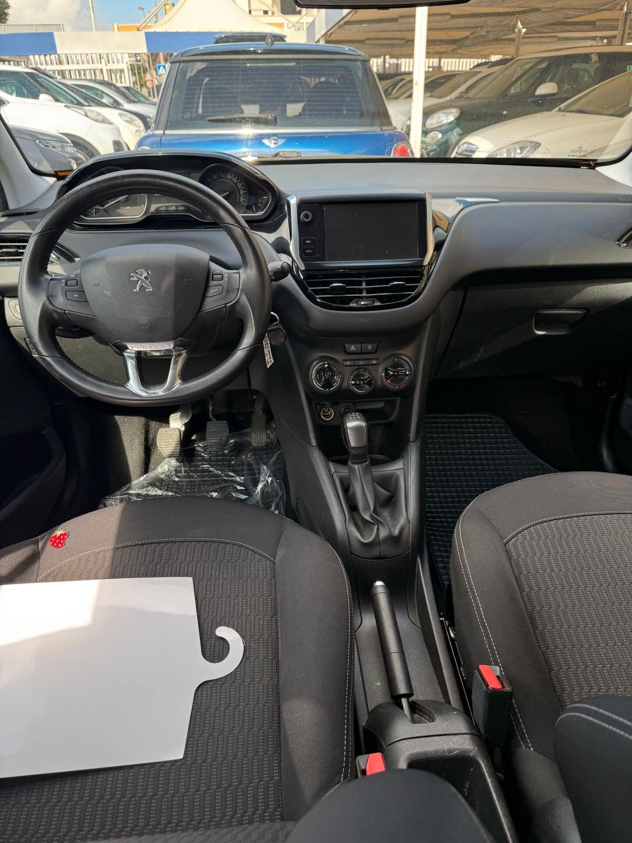 PEUGEOT 208 1,2 B/GPL
