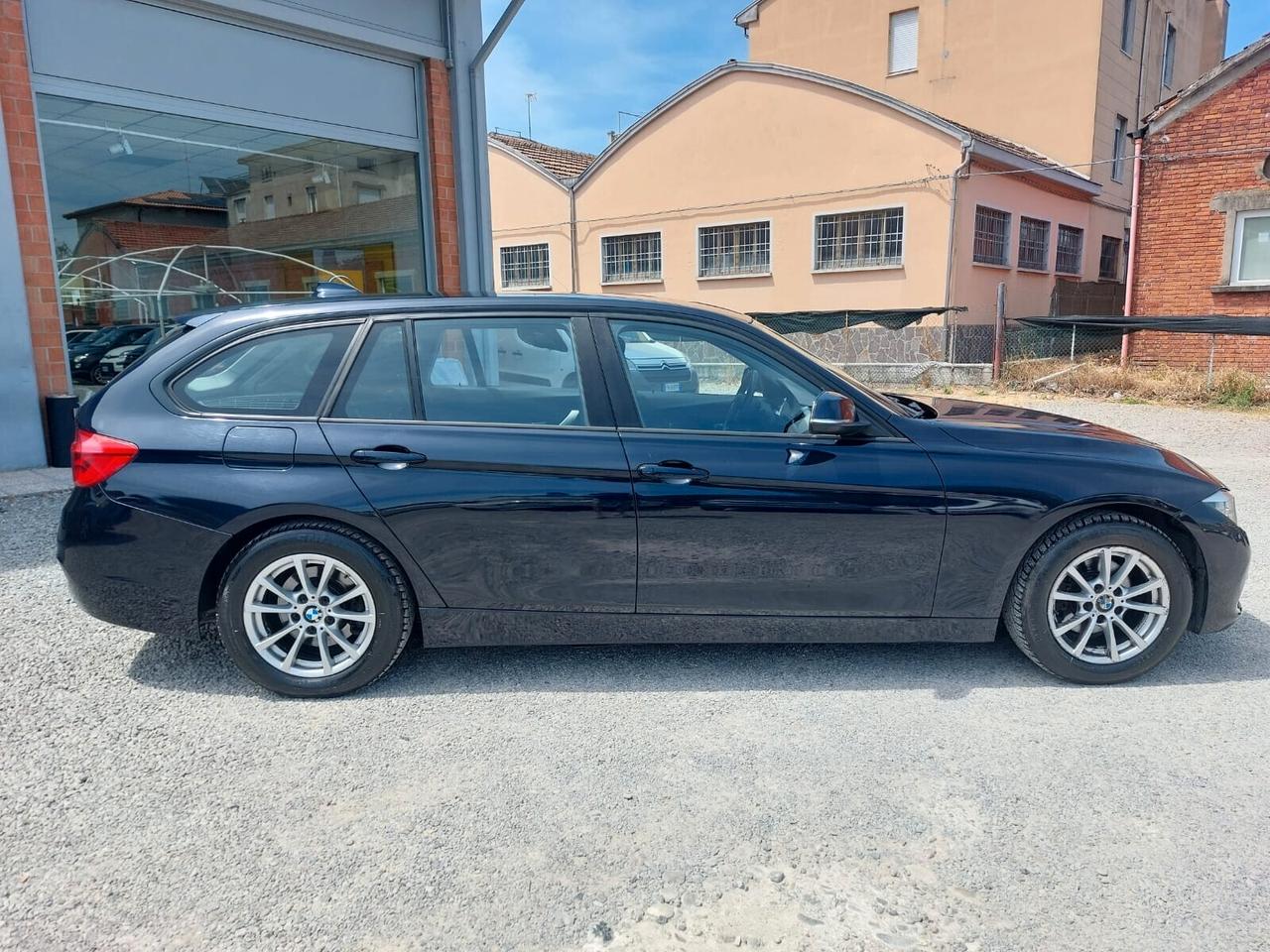 Bmw 318 318d Touring AUTOMATICOA BUSINESS TENUTA PERFETTAMENTE