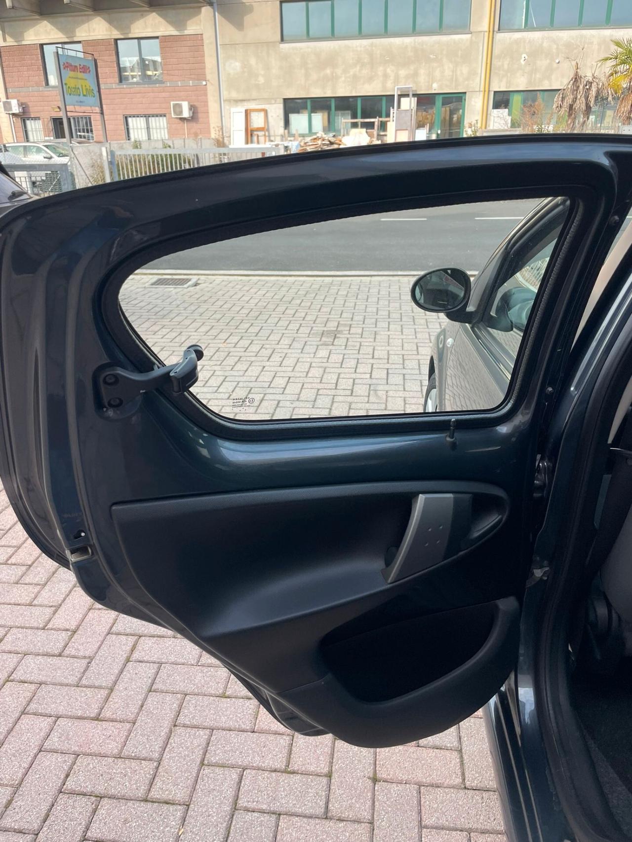 Toyota Aygo 1.0 12V VVT-i 5 porte Orange Connect