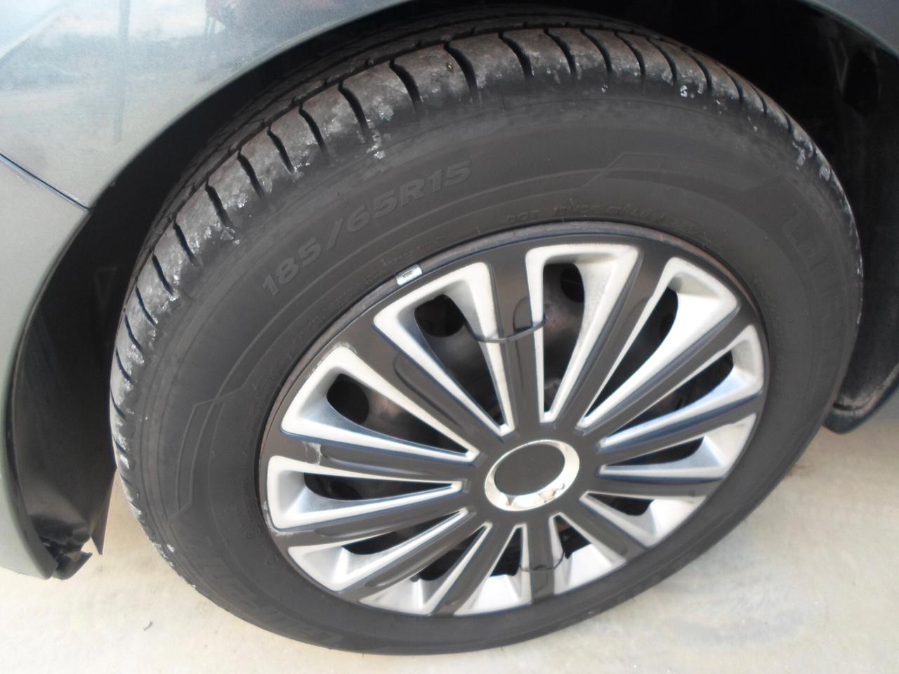 Renault Clio 1.2 75CV 5 porte Intens