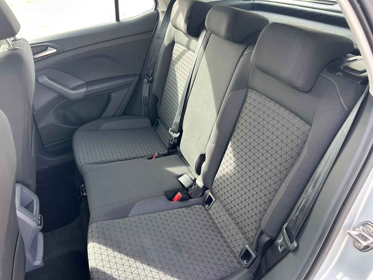 Volkswagen T-Cross 1.0 TSI R line