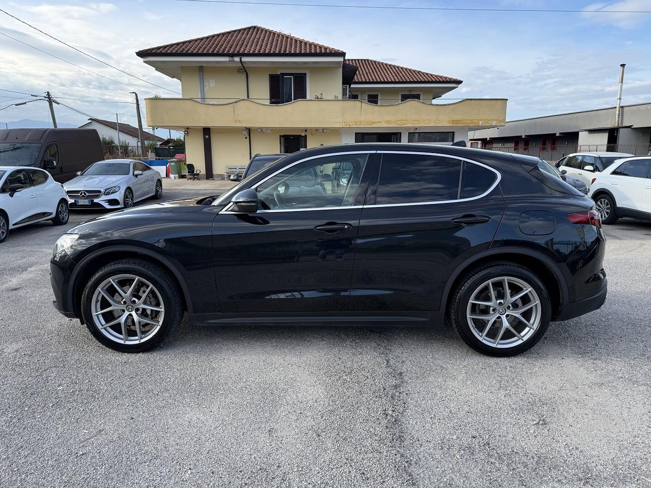 ALFAROMEO STELVIO AT8 Q4 EXECUTIVE NAVI PELLE