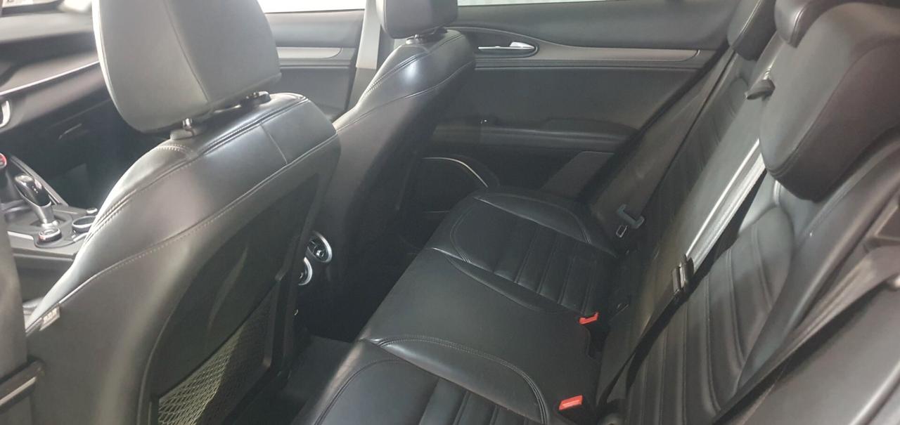 Alfa Romeo Stelvio 2.2 Turbodiesel 210 CV AT8 Q4 Executive