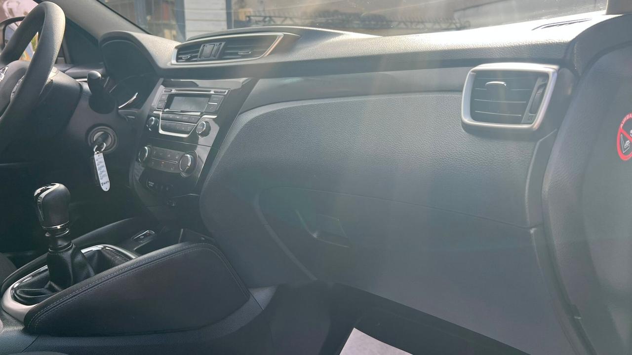 Nissan Qashqai 1.2 DIG-T Visia