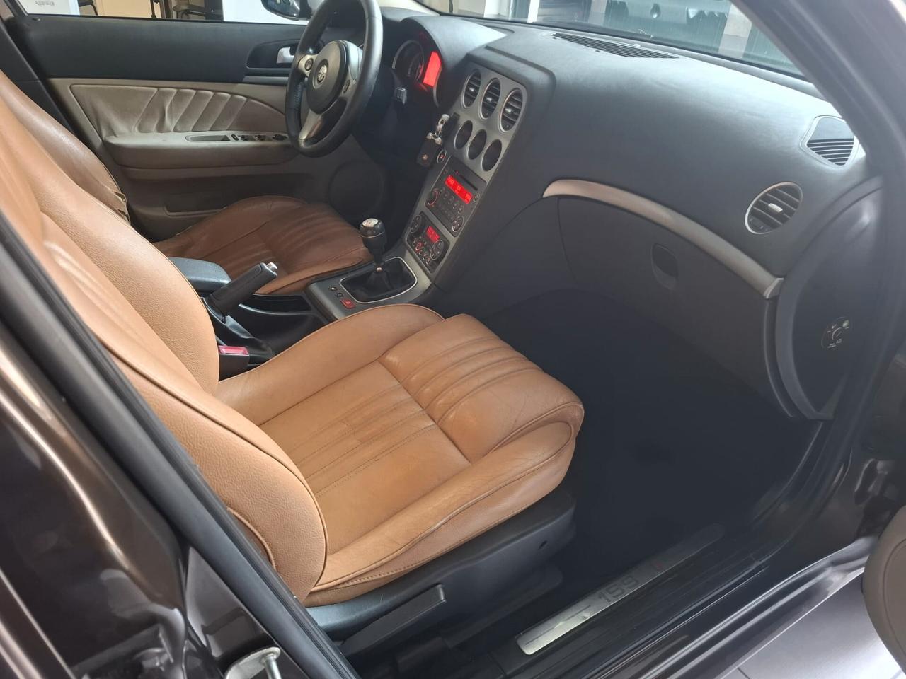 Alfa Romeo 159 1.9 JTDm Sportwagon Distinctive