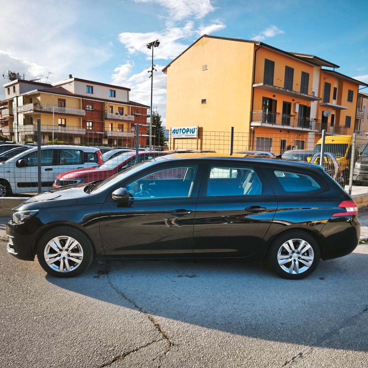 Peugeot 308 BlueHDi 130 S&S Business