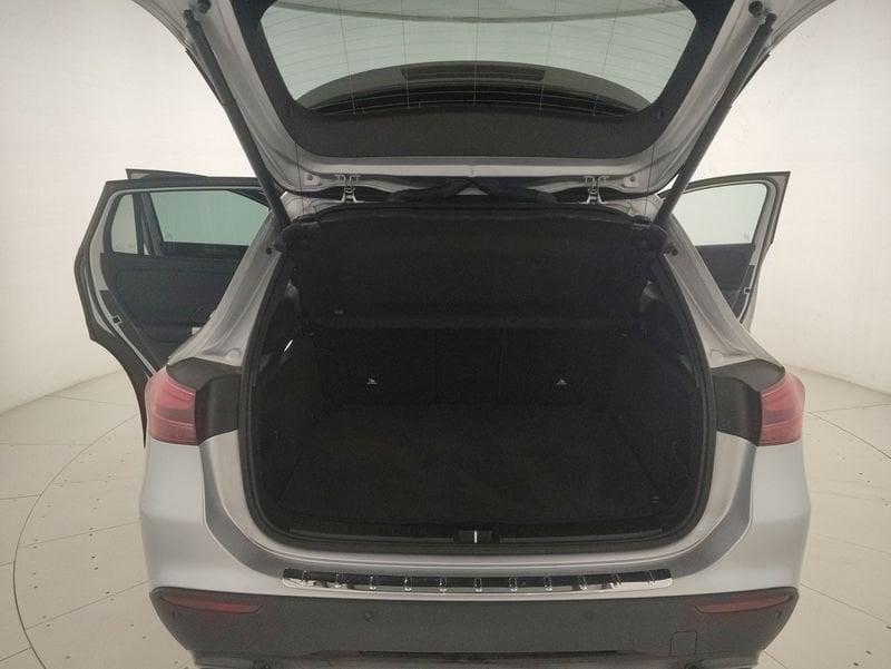 Mercedes-Benz GLA 200 Progressive Advanced Plus auto