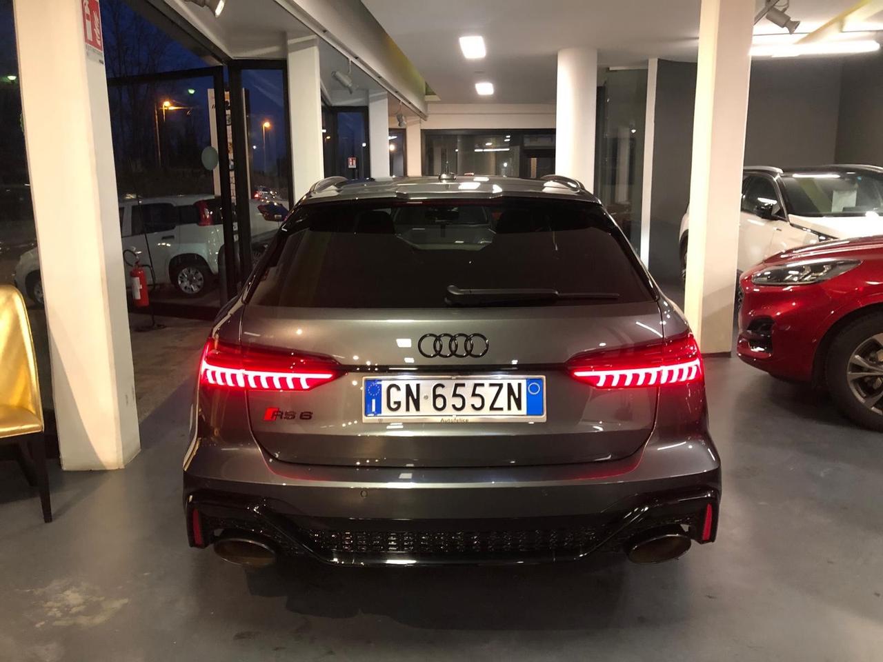 Audi RS6 RS 6 Avant 4.0 TFSI V8 quattro tiptronic