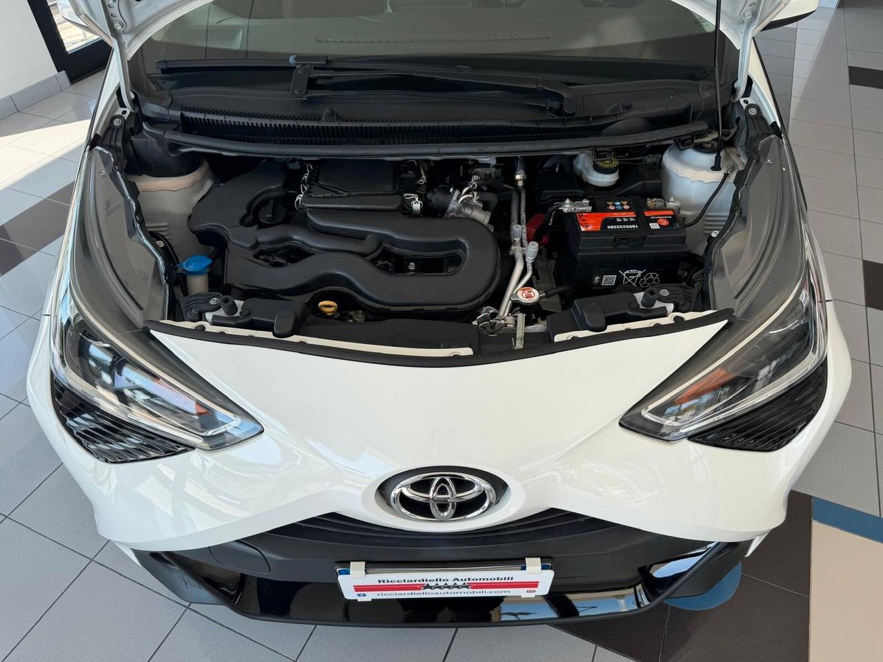Toyota Aygo Connect 1.0 VVT-i 72Cv 5p x-cool