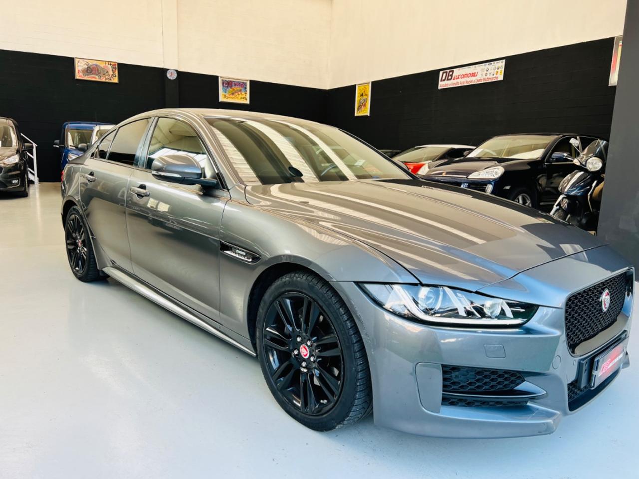 Jaguar XE 2.0 D 180 CV Prestige