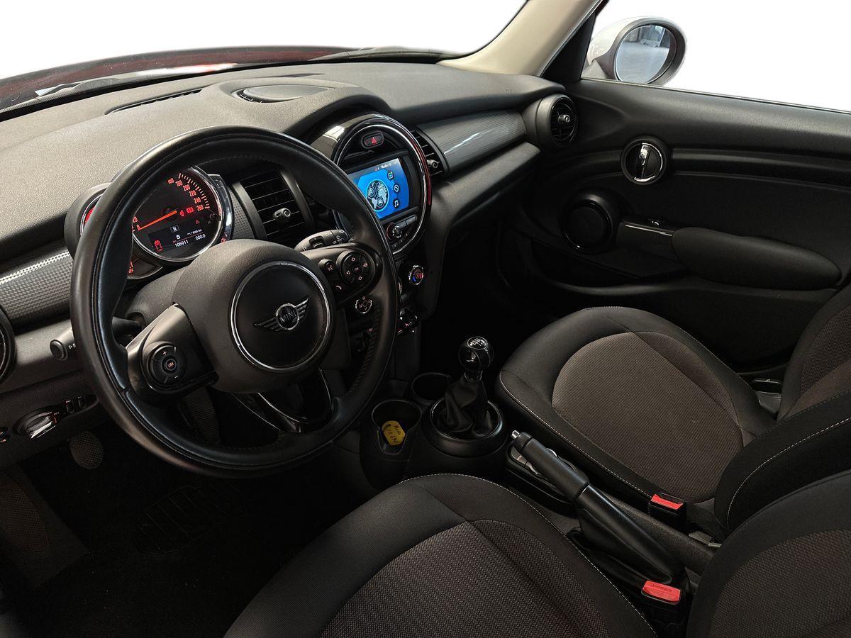 MINI Mini IV F55 2018 5p - Mini 5p 1.5 Cooper D Boost