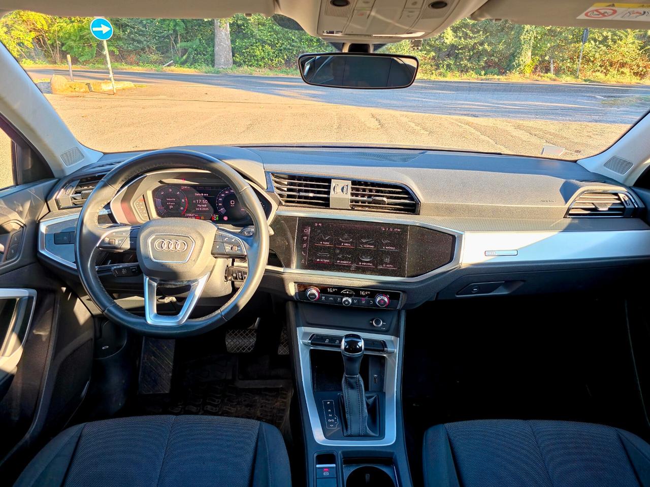 Audi Q3 35 TDI S tronic line edition 2020-E6 Automatico