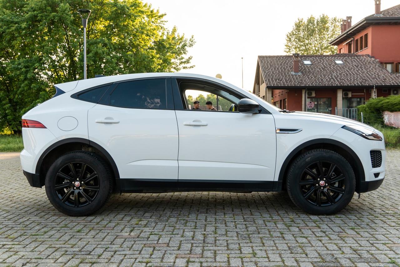JAGUAR E-PACE 2.0d 150CV AUTOMATICA 2020 - GANCIO TRAINO - TAGLIANDI CERTIFICATI