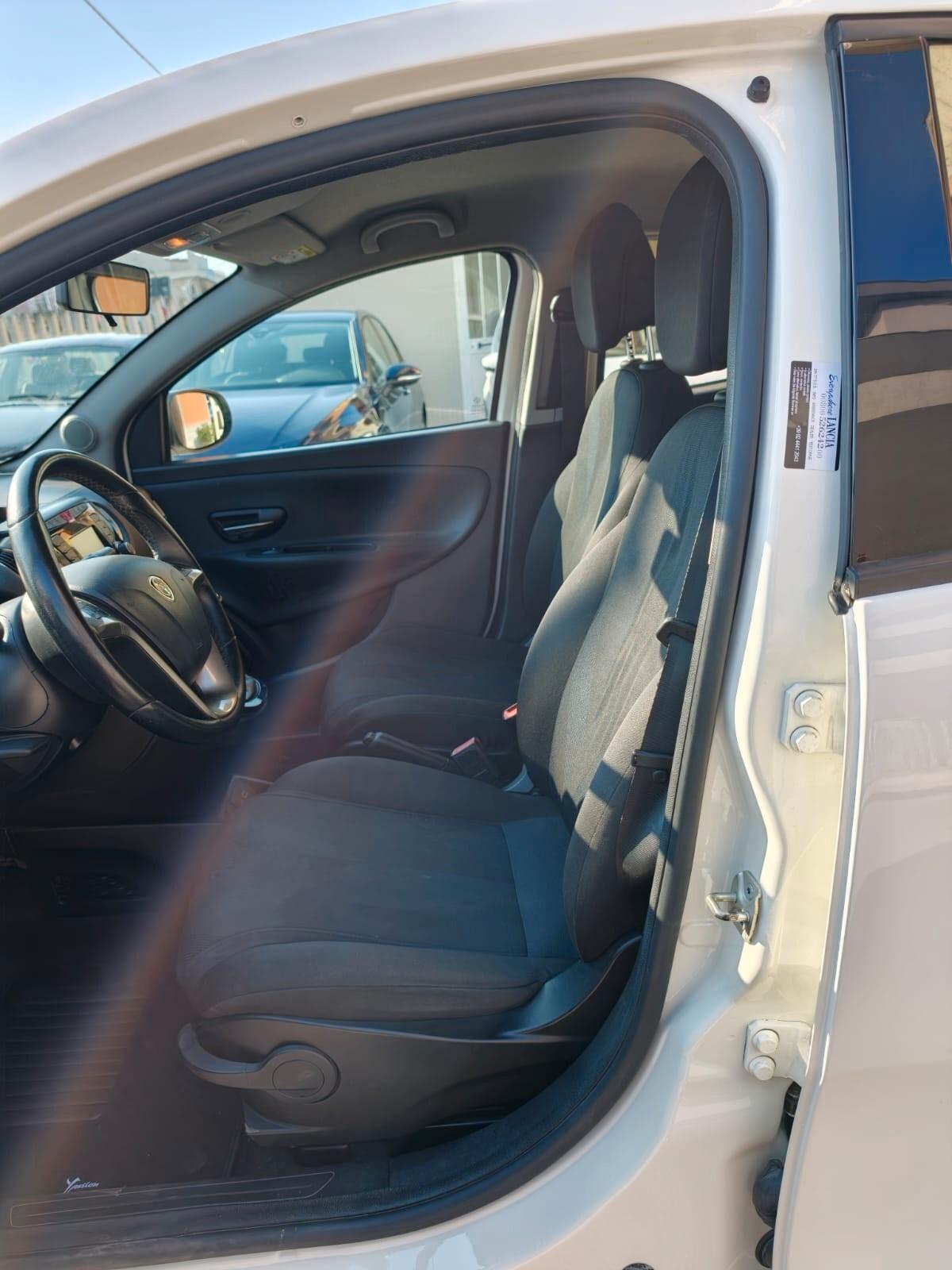 Lancia Ypsilon 1.2 69 CV 5 porte GPL Ecochic Platinum