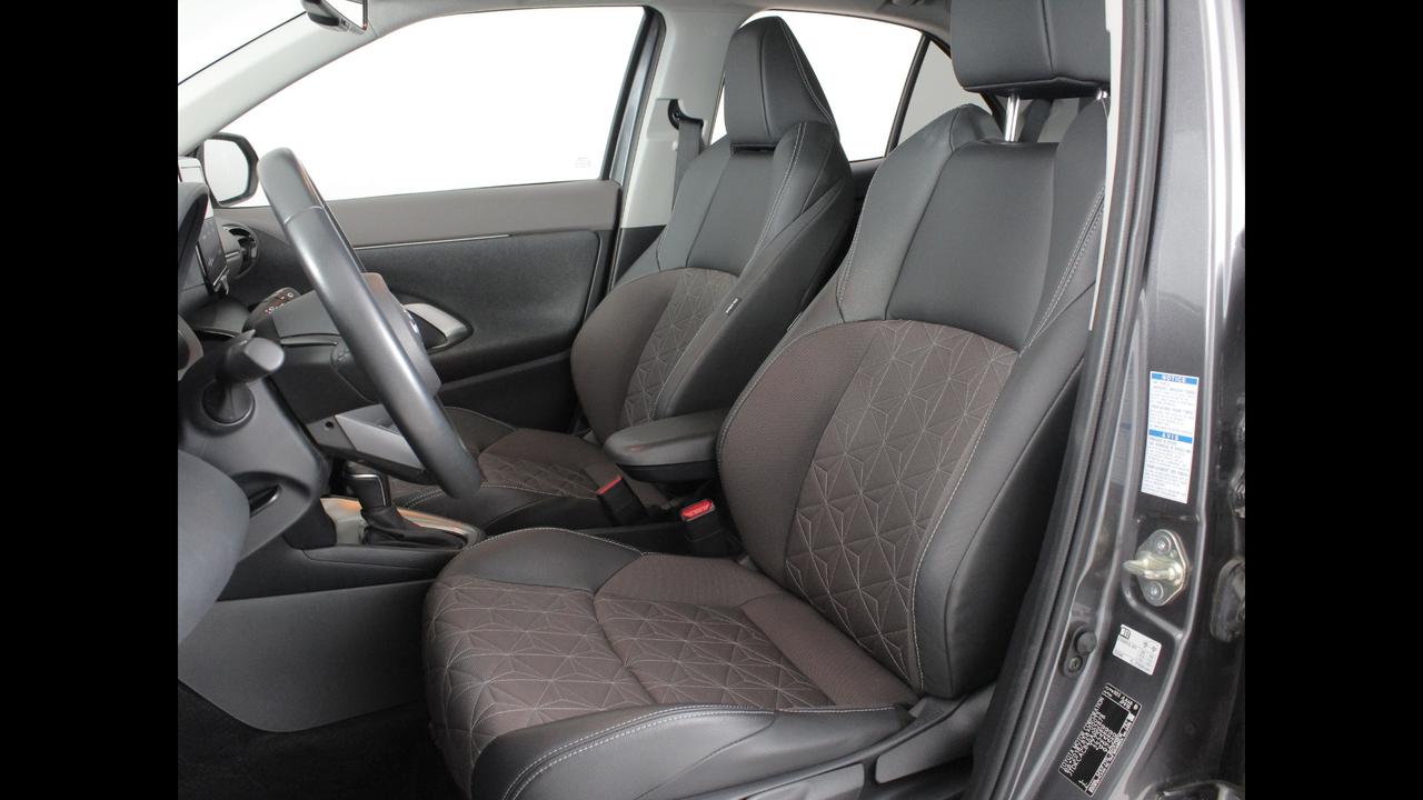 TOYOTA Yaris Cross - Yaris Cross 1.5h Lounge awd-i 116cv e-cvt