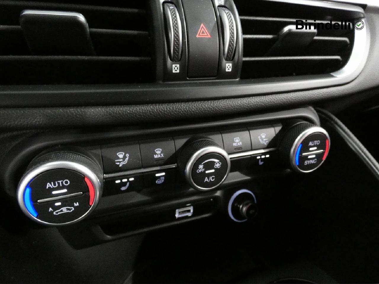 ALFA ROMEO Giulia (2016) - Giulia 2.2 Turbodiesel 210 CV AT8 AWD Q4 Veloce