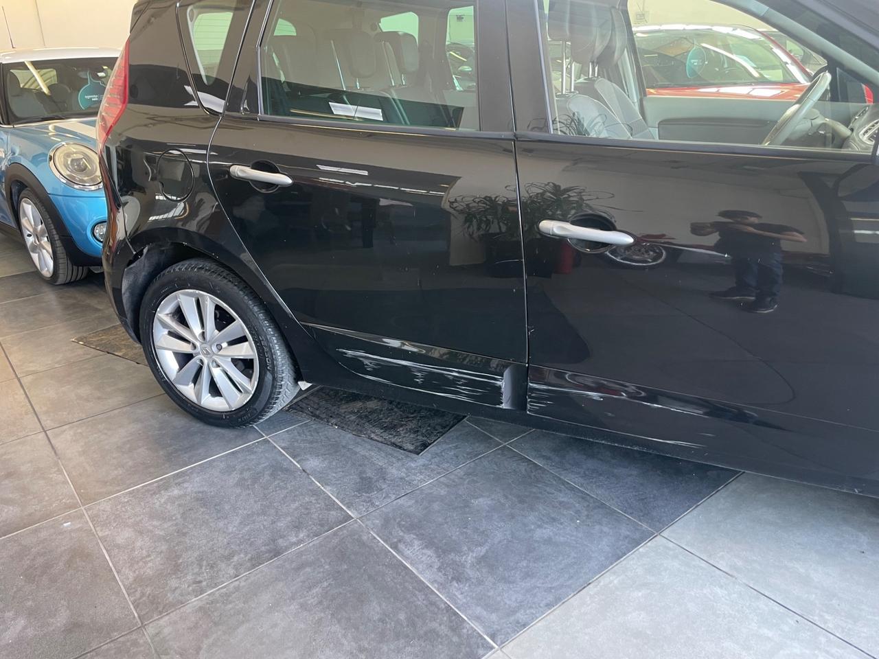 Renault Scenic Scénic X-Mod 1.5 dCi 110CV Luxe