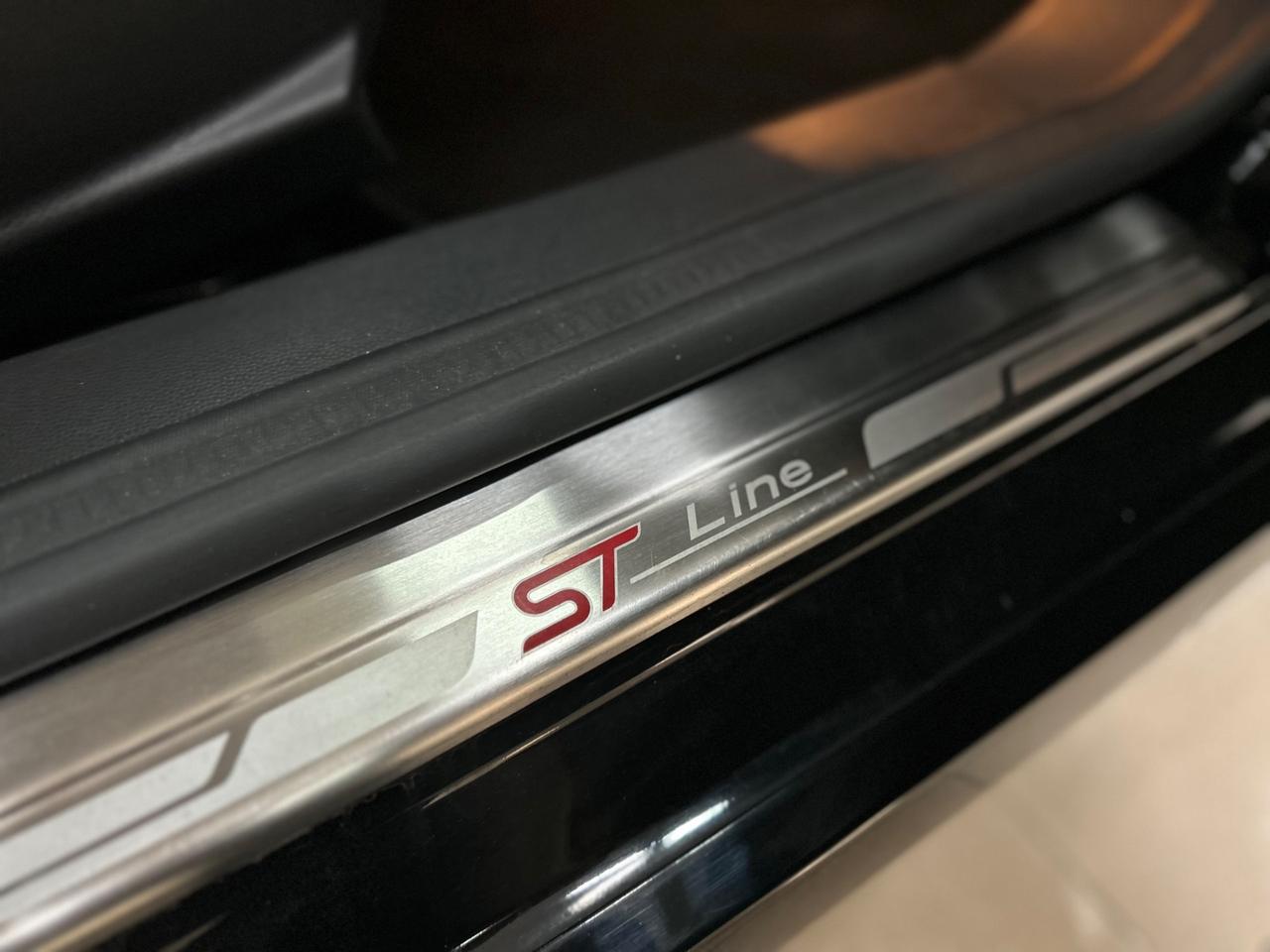 Ford Fiesta 1.5 TDCi 75CV 5 porte ST-Line