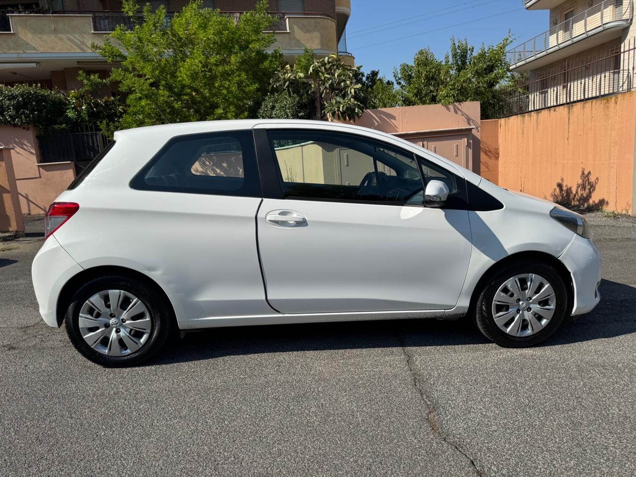 Toyota Yaris 1.0 60.000km