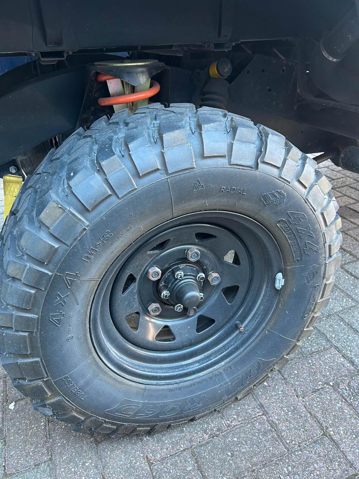 Land Rover Defender 90 turbodiesel Hard-top