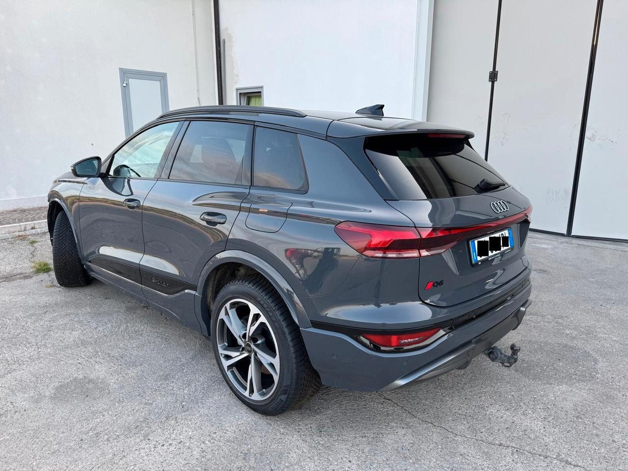 Audi Q6 e-tron S line quattro 387cv INCIDENTATA GANCIO TRAINO