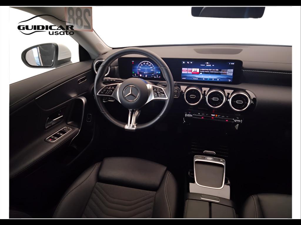 Mercedes-Benz CLA Sh.Brake - X118 2023 - CLA Shooting Brake 180 d Progressive Advanced auto