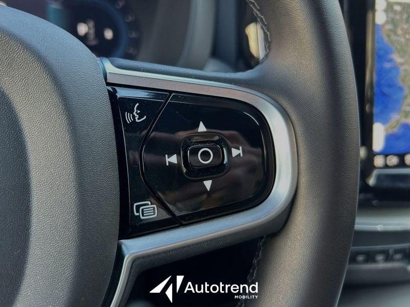 Volvo XC60 B5 250+14 CV AWD Automatica Mild Hybrid Plus Dark