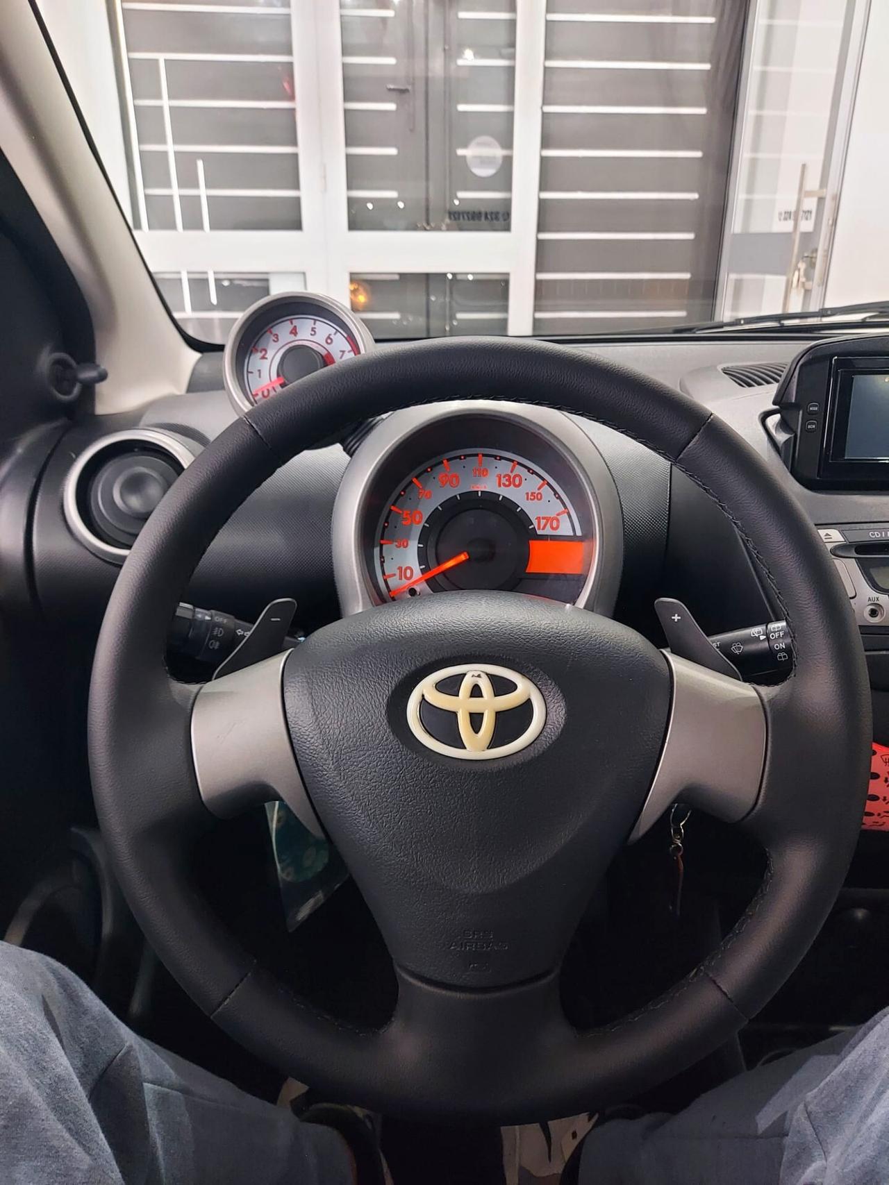 Toyota Aygo 1.0 12V VVT-i 5 porte Cool Soda Connect MMT