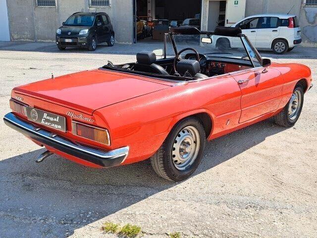Alfa Romeo Spider DUETTO 1.6 2°S. -service book -2+2