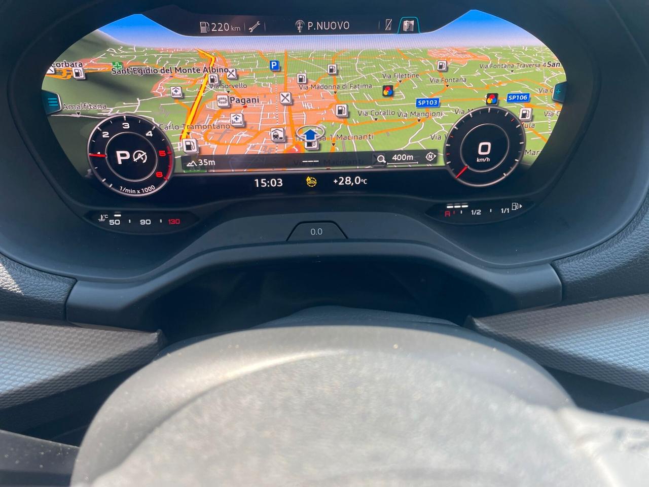 Audi Q2 30 TDI S tronic cockpit navigatore