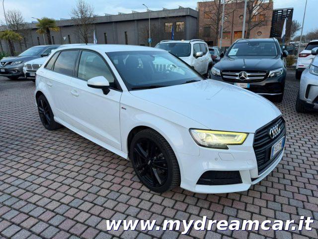 AUDI A3 SPB 30 TDI S-Tronic S-Line Exterior