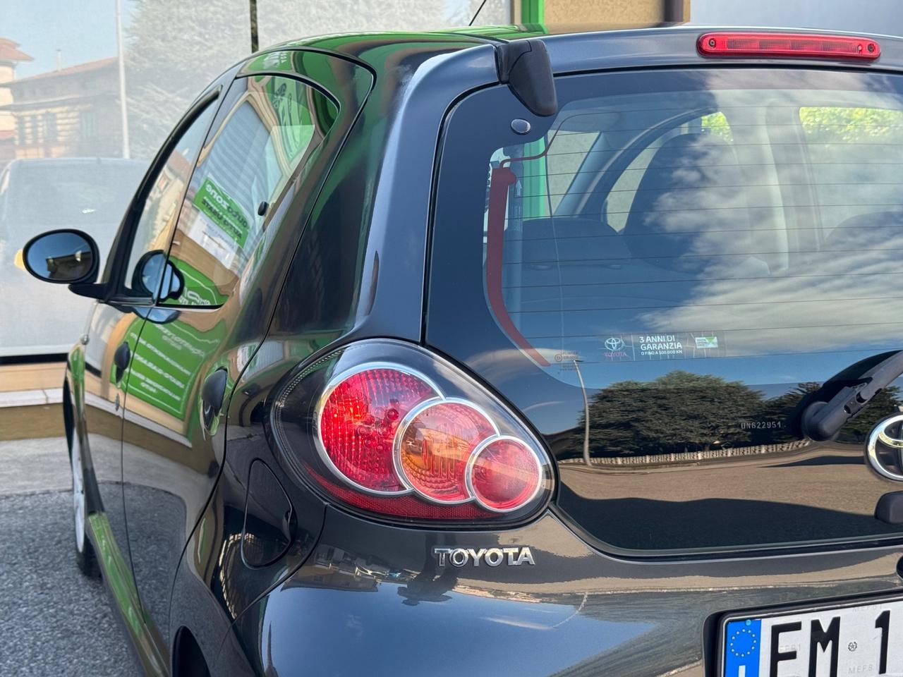 Toyota Aygo 1.0 12V VVT-i 5 porte 68 Cv 86000 km NEOPATENTATI