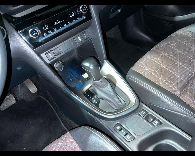 Toyota Yaris Cross 1.5h Lounge fwd 116cv e-cvt