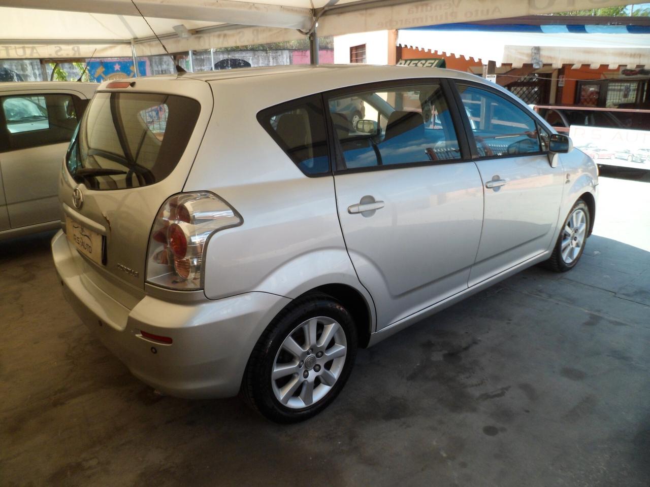 Toyota Corolla Verso 2.0 16V D-4D 7 posti full 05
