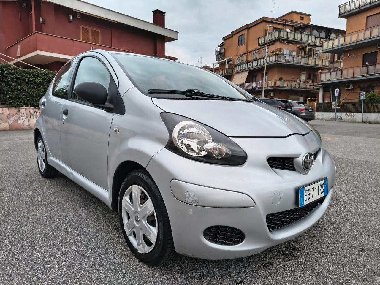 Toyota Aygo 1.0 BENZINA TAGLIANDATA