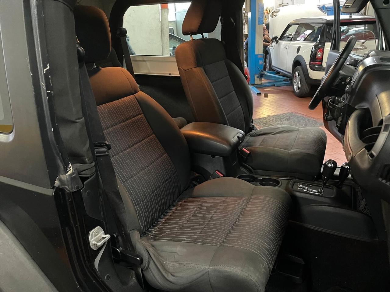 Jeep Wrangler 2.8 CRD DPF Sport Auto