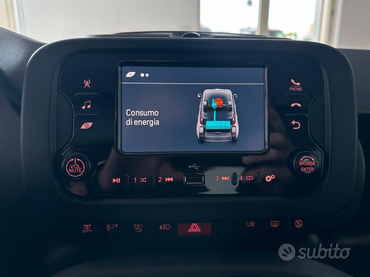 Fiat Panda 1.0 Hybrid - 2024 - 14.000km - NESSUN VINCOLO - In garanzia Fiat