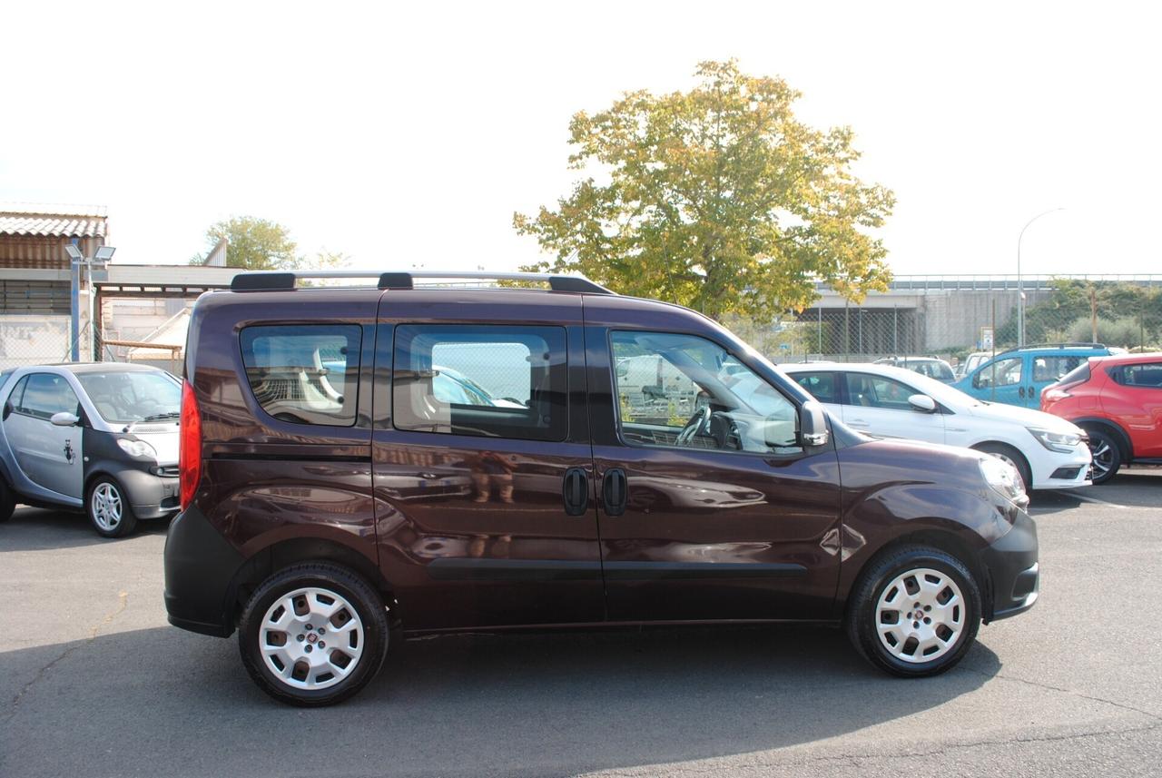 FIAT DOBLO' 1.4 BENZ/GPL 95 CV, 7 POSTI