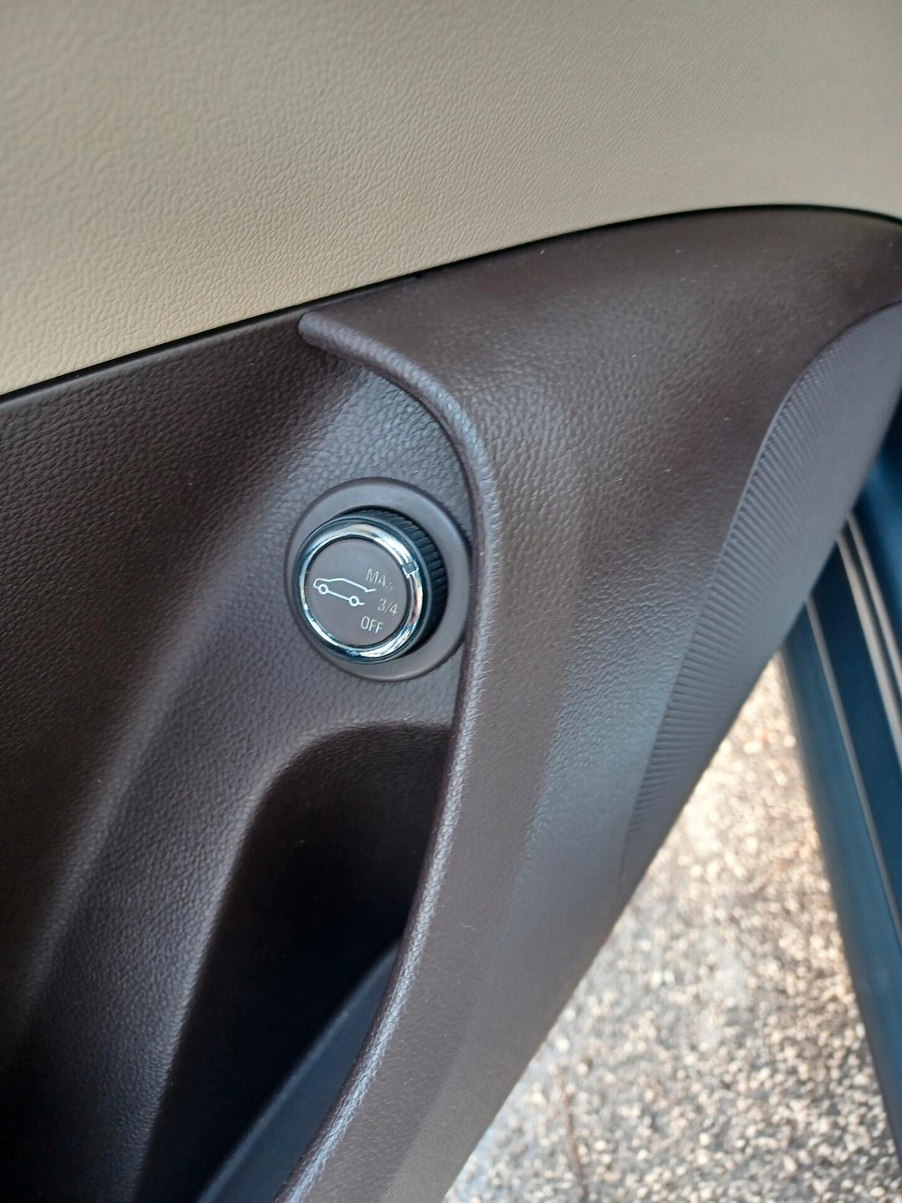 Opel Insignia 2.0 CDTI S.W. UNICO PROPRIETARIO