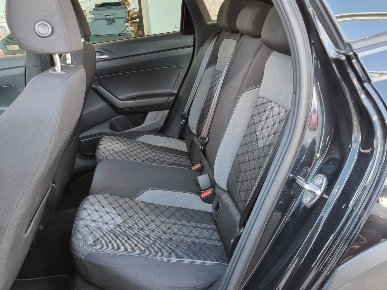 Volkswagen Taigo 1.0 TSI 115 CV R-Line