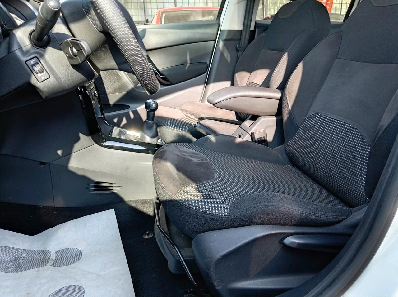 Citroen C3 1.2 VTi 82 Exclusive GPL