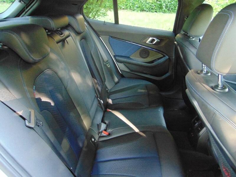 BMW Serie 1 (F40) 116d 5p. Msport