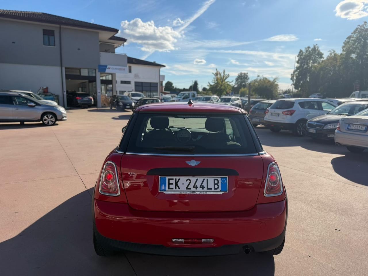 Mini 1.6 16V One (55kW)