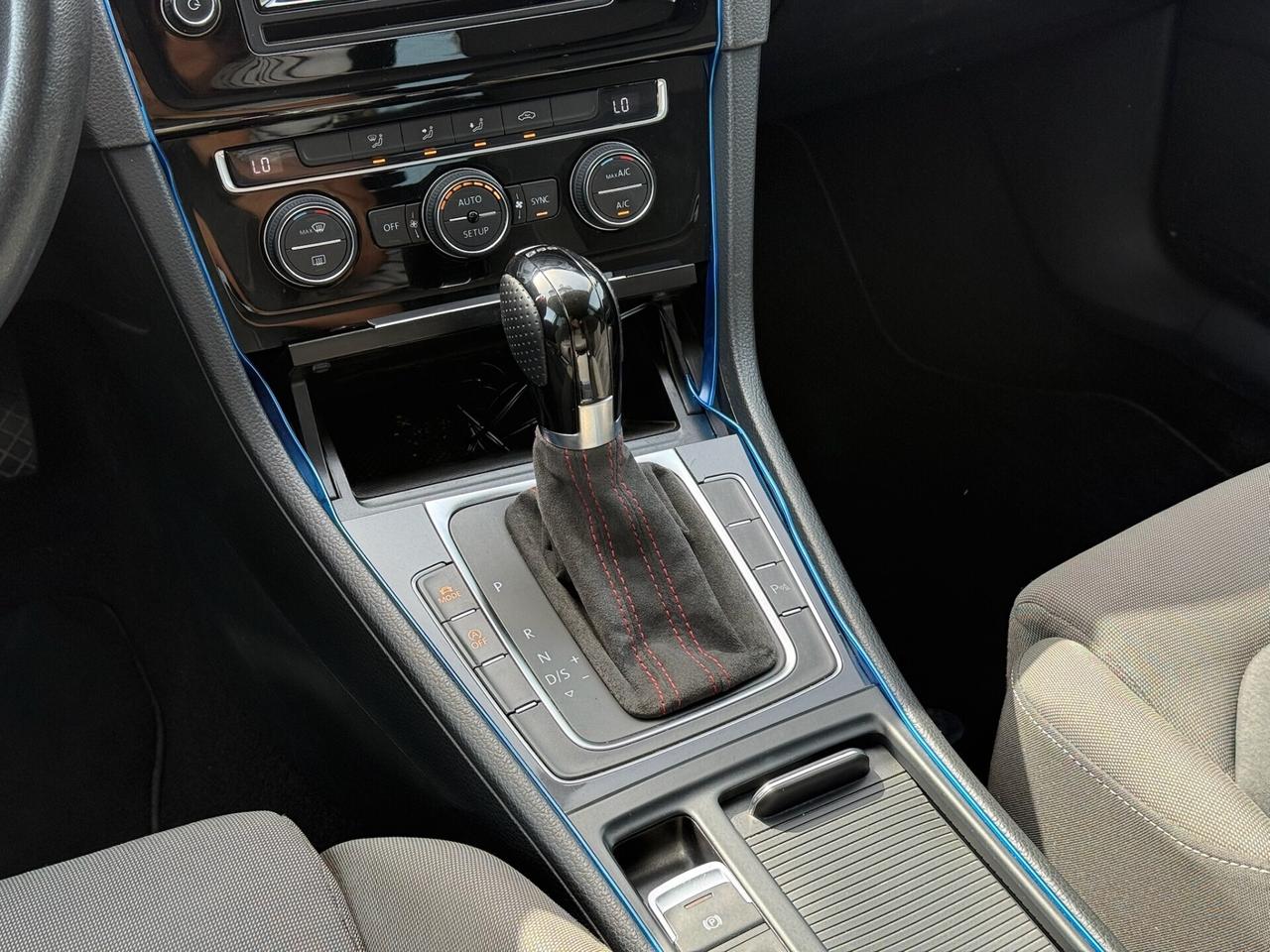 VOLKSWAGEN Golf 7 2013 1.6 TDI 105cv DSG Highline