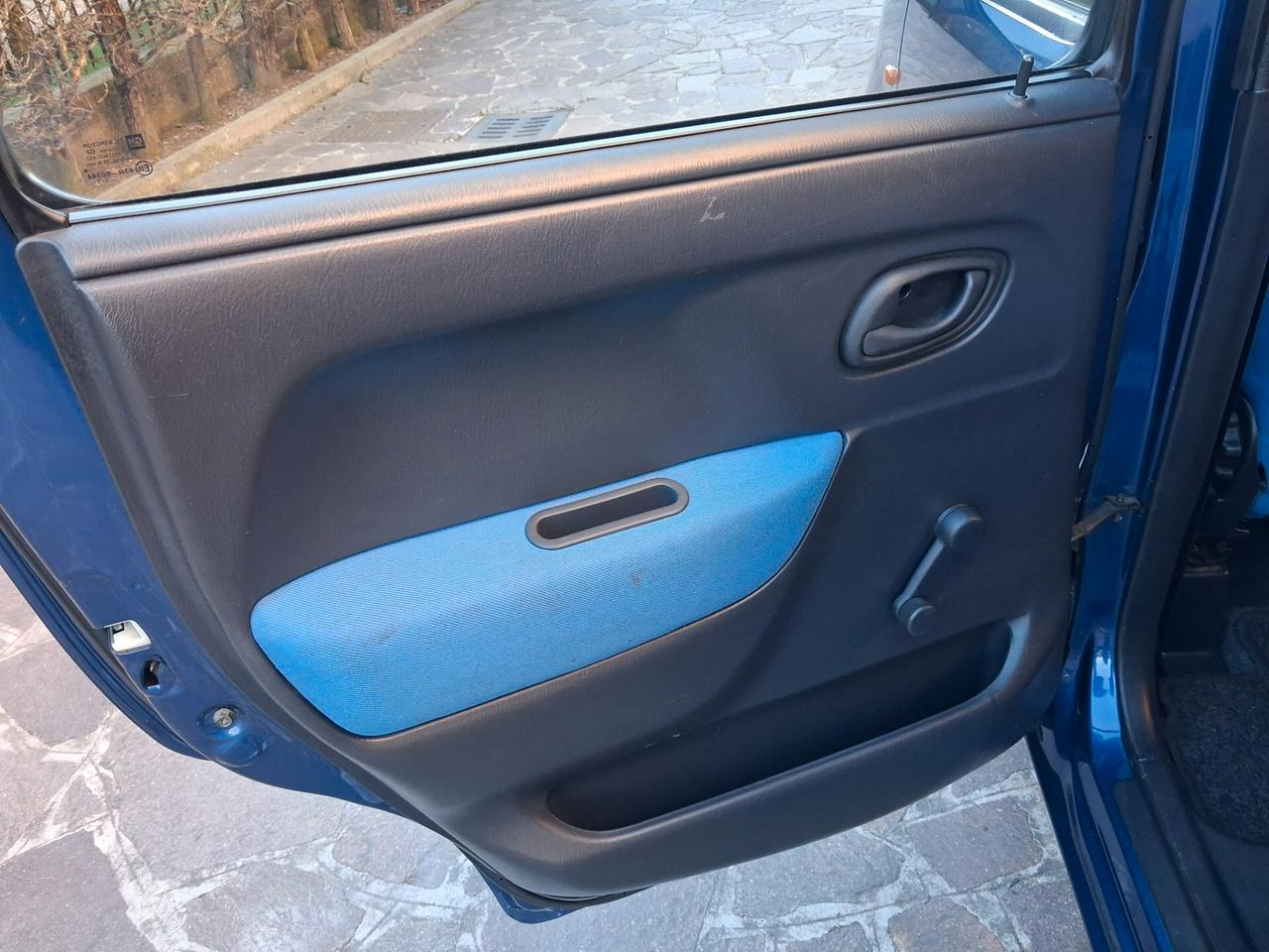 Opel Agila 1.0 12V Club