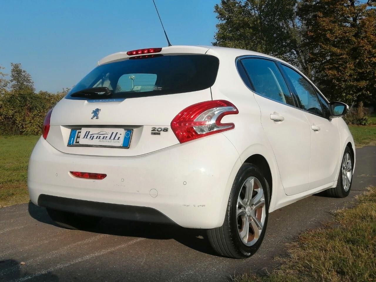 Peugeot 208 1.6 e-HDi 92 CV 5 porte Allure