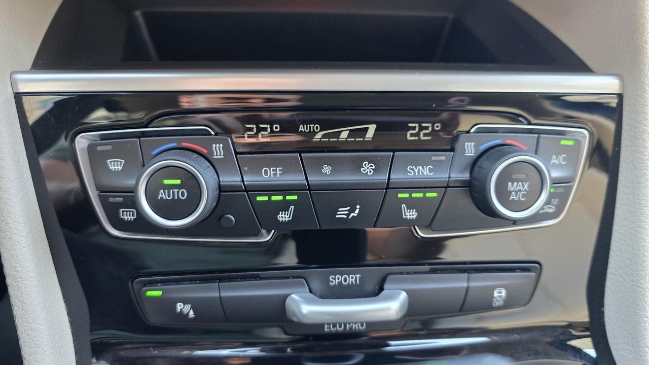 BMW 220D TOURER 2.0 LUXURY X-DRIVE 190CV - FARI FULL LED, PELLE, HEAD UP DISPLAY