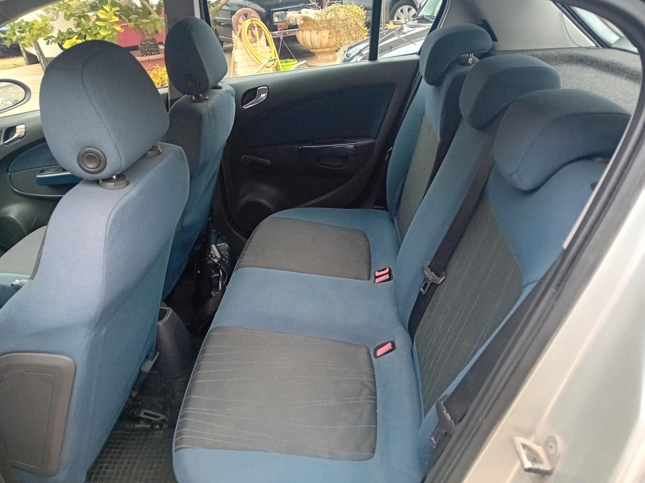 Opel Corsa 1.2 5 porte Enjoy